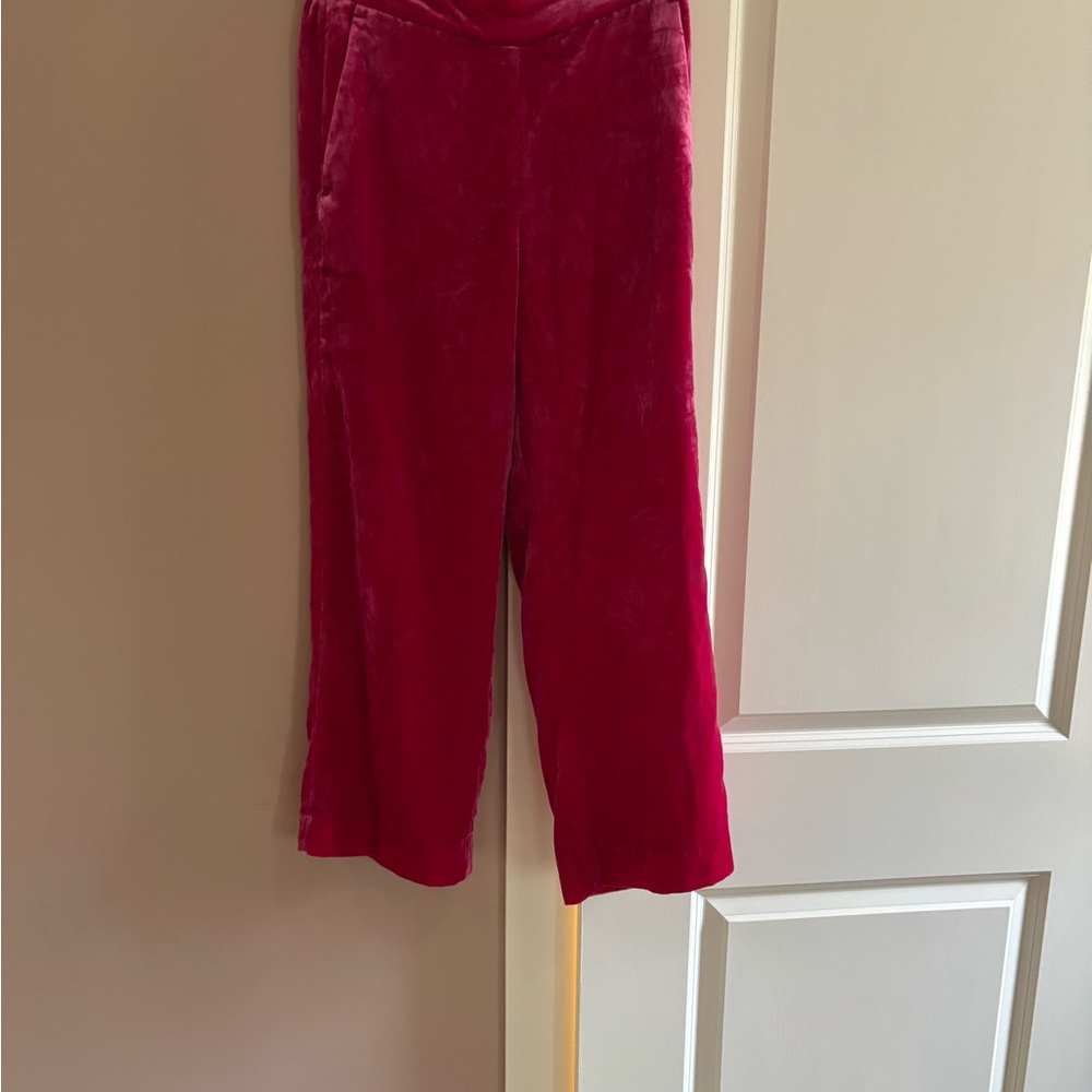 Velvet Hot Pink Cropped Pants